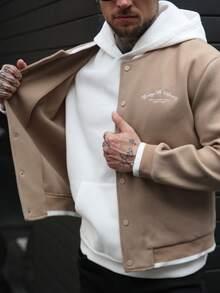 Manfinity Homme 男士长袖秋冬标语刺绣单排扣休闲棒球领夹克，裸色/棕色/浅棕色可选，飞行员夹克/棒球夹克/学院风夹克 - 黑色 - 查看 6