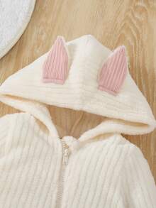 SHEIN Newborn Baby Girl 3D Ear Design Hooded Zipper Front Footed Jumpsuit - Beige - View 4