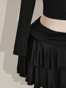 SHEIN ICON Conjunto de 2 piezas de top corto calado y minifalda de unicolor talla grande - Negro - Ver 9