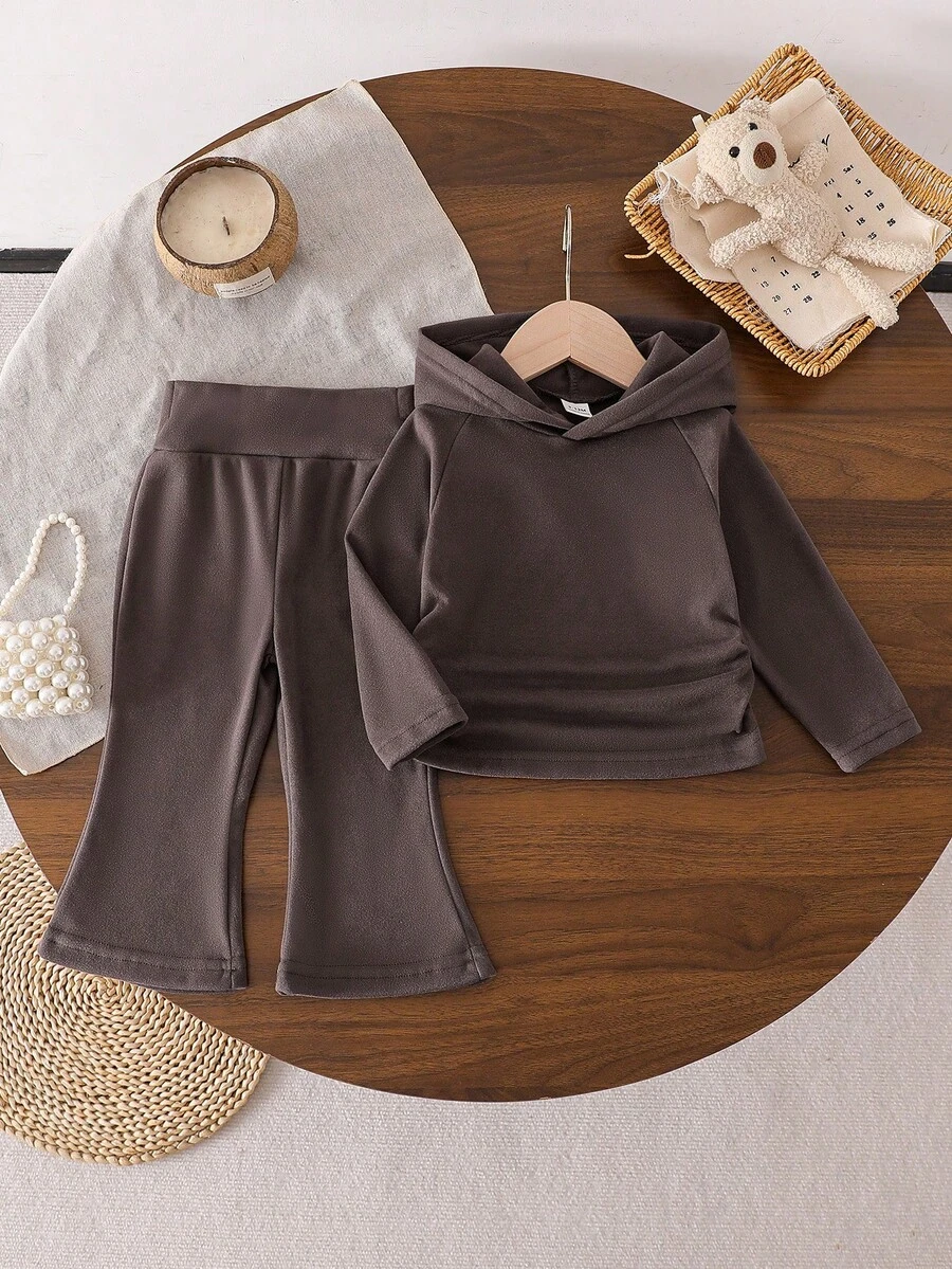 SHEIN 女婴时尚连帽长袖卫衣和喇叭裤套装 - 棕色 - 查看 1