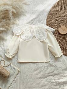 SHEIN Vintaside Kids 女婴白色蕾丝领长袖衬衫，时尚百搭娃娃衫，舒适时尚，适合日常穿着，春秋季 - 杏色 - 查看 2