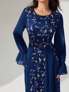 Modelyn 女式网眼刺绣拼布雪纺长袖喇叭连衣裙 - 寶藍色 - 查看 5