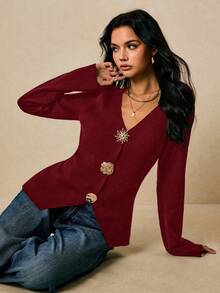 Poéselle 女式休闲简约纯色V领金属装饰修身开衫，秋冬 - 酒紅色 - 查看 1