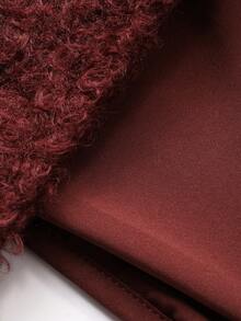 Dazy Plus 加大码红色新年圣诞节仿珍珠装饰宽松加厚保暖优雅外套，秋冬款 - 酒紅色 - 查看 8