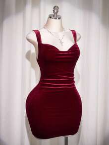 SHEIN ICON Plus Size Backless Pearl Chain Decor Women Mini Dress, Elegant For Christmas, New Year Party/Winter - Burgundy - View 3