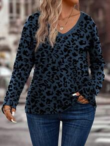EMERY ROSE Casual Fashionable Plus Size V-Neck Long Sleeve Leopard Print T-Shirt, Plus Size, Autumn/Winter Fall - Multicolor - View 5