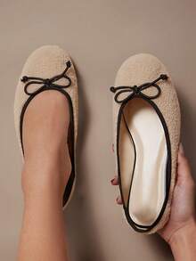 Solezae 女士保暖羊羔绒玛丽珍芭蕾平底鞋——舒适百搭的经典必备单品 - 米色 - 查看 3