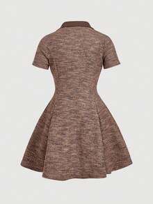 SHEIN MOD 大码复古卡其色荷叶边领针织迷你连衣裙 - 学院风、70 年代风格、休闲、舒适、通勤、复古美学，非常适合学校服装、教学服装和办公室穿着 - 棕色 - 查看 5