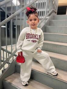 2 件年轻女孩字母印花厚运动衫套装，休闲时尚日常穿着，秋季