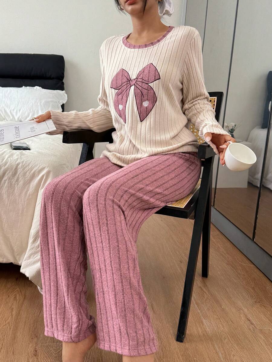 SHEIN Dam stickad ribbad fleece med fjärilsbroderi och rund halsringning, avslappnad långärmad pyjamasset - Multifärgad - Visa 1