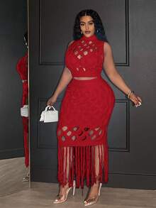 Veslaya Plus Size Hollow Out Turtleneck Sleeveless Top And Fringe Hem Skirt Sweater Set - Red - View 5