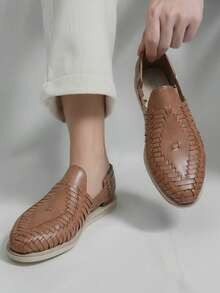 Huarache artesanal para hombre de piel tejida, punta redonda, sin cordones, suela plana, estilo tradicional casual, para uso diario y verano - Camel - Ver 1