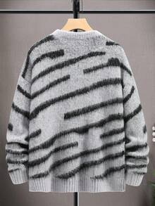 Claim Dot Men Allover Pattern Drop Shoulder Fuzzy Graphic Color Block Urban Casual Long Sleeve Chunky Sweater, For Friends, Fall/Winter - Multicolor - View 2