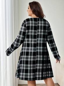 SHEIN CURVE+ 大码女式简约休闲日常黑白格纹连衣裙 - 黑與白 - 查看 2