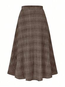 SHEIN PETITE CURVE Saia A-Line Casual Xadrez Plus Size para Mulheres, Adequada para Outono/Inverno, Bainha Evasê, Favorecedora, Xadrez Clássico, Versátil na Moda - Café - Visão 1