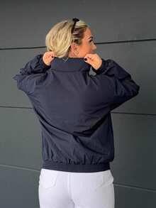 Jeta Ari معطف نسائي بياقة مزيفة مطبوع، بسحاب إغلاق، أكمام طويلة، قصة فضفاضة، مبطن بالفليس، ملابس نسائية للخريف - أزرق بحري - مشاهدة 2