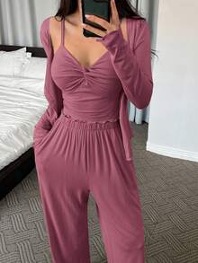 DAZY Conjunto de lencería de 3 piezas con top de tirantes, bata y pantalones en diseño de trenzado de punto de unicolor, ropa de invierno para mujer - Rosa coral - View 3