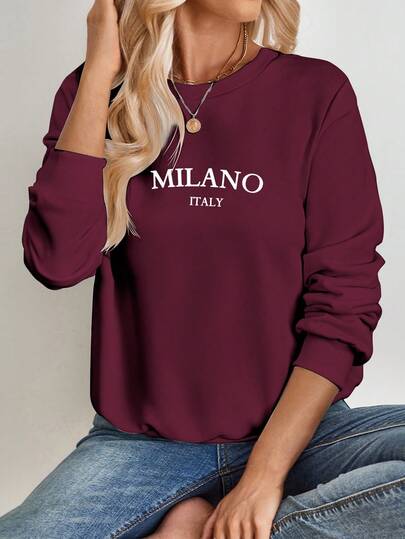 SHEIN EZwear 休闲简约米兰印花图案宽松圆领长袖女式卫衣，适合秋冬季节，圣诞节红色新年派对图案