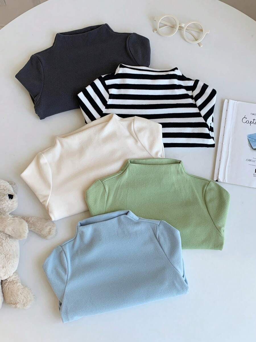 SHEIN Set di 5 magliette a collo alto a maniche lunghe con fodera termica, colore unito, confortevoli, versatili, casual, di stile di base, adatte per uso interno, esterno, quotidiano, sport, feste, servizi fotografici, festival, streetwear, Natale, Capodanno, abbigliamento autunnale e invernale per bambini maschi, magliette a maniche lunghe per bambini maschi, canotte per bambini maschi