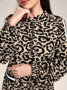 Al Najma Women's Mandarin Collar Raglan Sleeve Loose Leopard Print Half-Placket Elegant Abaya Dress - Multicolor - View 5