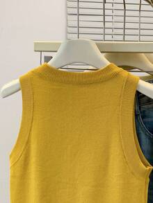 SHEIN 女式休闲纯色简约圆领针织背心 - 薑色 - 查看 6
