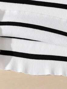 SHEIN 少女纯色修身高领套头毛衣，长袖针织衫，时尚简约，适合秋冬季穿着。 - 黑與白 - 查看 6