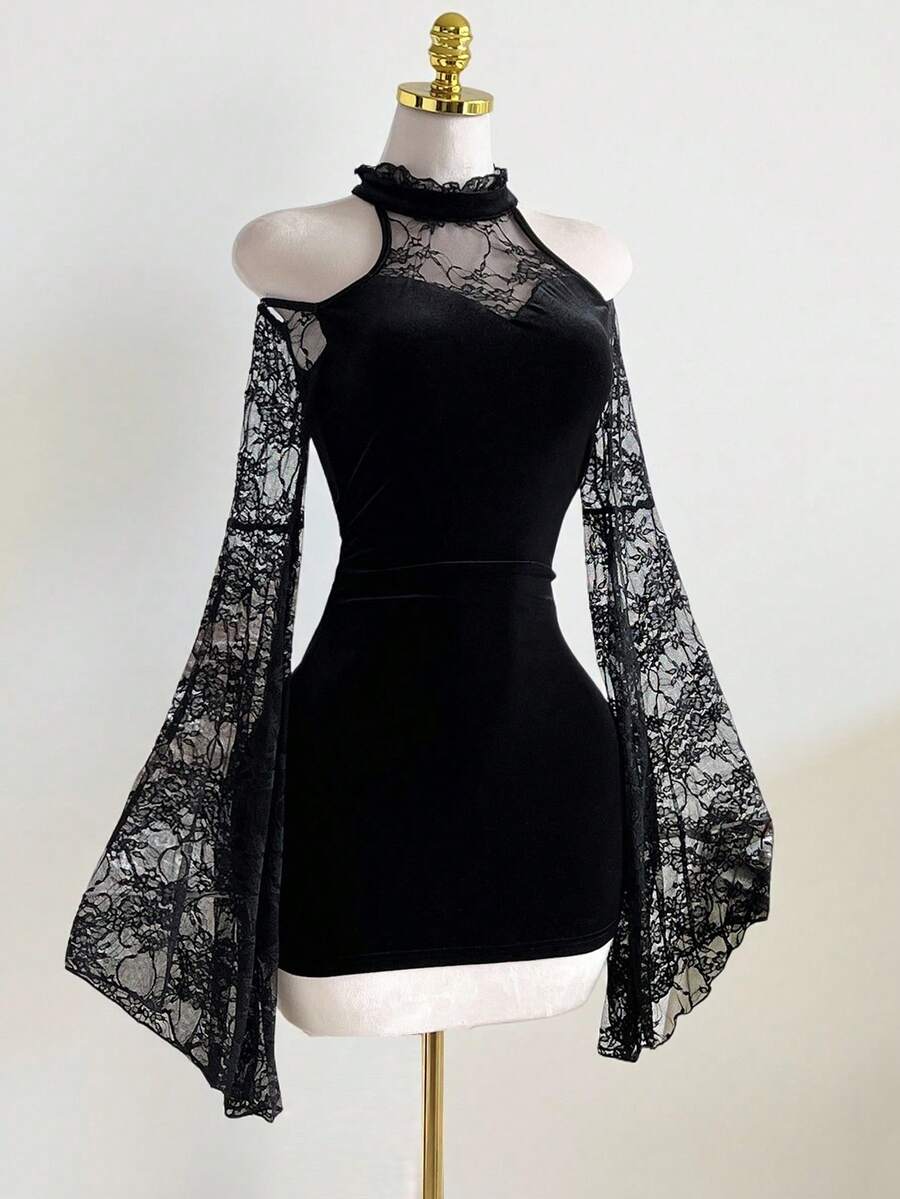 Elamini 黑色天鹅绒和蕾丝拼接圆领露肩复古喇叭袖紧身迷你连衣裙，优雅精致，适合秋冬季派对、婚礼、约会、休闲穿着 - 黑色 - 查看 1