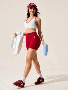 Core Rhythm 无缝运动瑜伽短裤/V 型后腰/高腰褶皱蜜桃臀/字母设计/修身版型，专为户外跑步、瑜伽、普拉提和健身房锻炼设计 - 酒紅色 - 查看 6