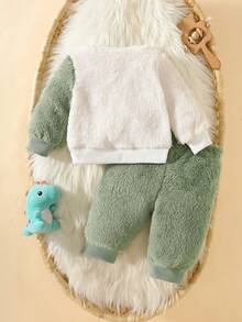 SHEIN Playful Pals Toddler Cute Dinosaur Plush Outfit, Thick Coral Fleece Two-Piece Set For Winter - Multicolor - View 3