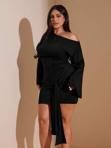 SHEIN BAE Plus Size Women's Solid Color Asymmetrical Shoulder Flare Sleeve Twist Design Fashion Dress/Plus Size Sexy Dress Asymmetrical Dress Plus Size - Black - View 6