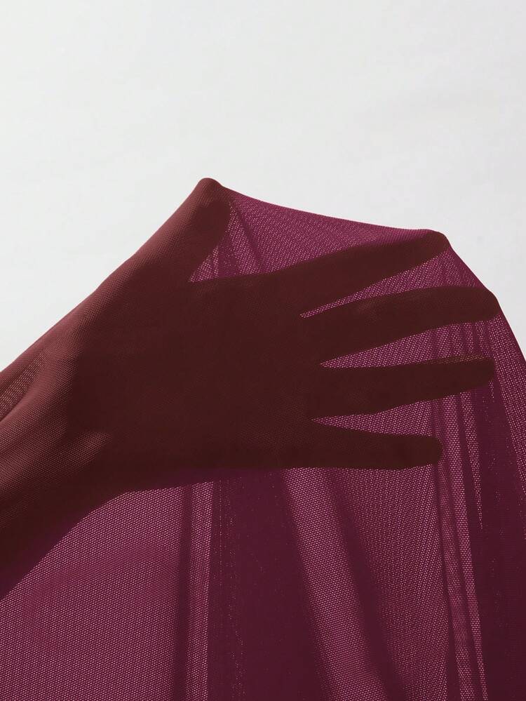 KIZN 深めのVネックメッシュレースミニドレス