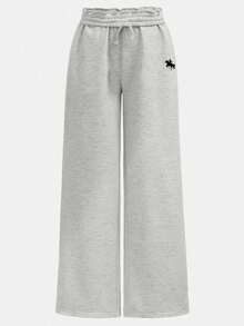 SHEIN Quần nỉ ống rộng dáng suông, cạp thấp, lưng thun, dành cho bé gái tuổi teen, đa năng cho mùa xuân, hè, thu, đông. Phong cách ấm áp mùa thu đông, phù hợp cho mặc hàng ngày, phong cách đường phố, ở nhà. Thích hợp cho dịp năm mới, hàng ngày, lễ hội, mùa thu và mùa đông, mang lại sự thoải mái dễ chịu, có thể mặc nhiều lớp vào mùa thu đông, rất thời trang. - Màu Xám nhạt - Xem 2