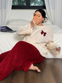 Jacquard Velvet Bow Embroidered Apricot Top And Red Pants, Casual Plus Size Cozy Pajama Set For Indoor And Outdoor Wear, Fluffy Winter Clothes