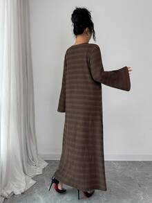 Modelyn 女士针织条纹开衫和吊带裙两件套，适合秋冬季外出约会 - 棕色 - 查看 2