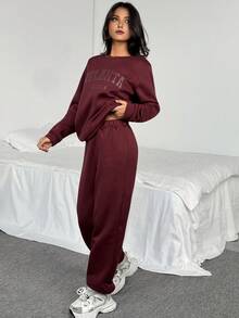 Sparklyn 少女休闲百搭运动百搭街头字母图案圆领超大卫衣+裤子保暖装，秋冬