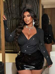 NU&NOW 大码女式性感派对闪亮弹力面料紧身衣，合身鸡心领，长袖 - 黑色 - 查看 6