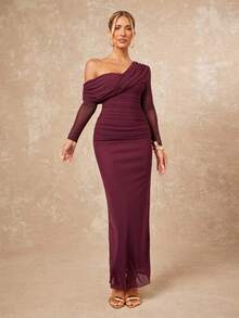 Lumalex VITNOS 秋冬简约复古闪亮假日派对装扮，适合锐舞节、郊游、游泳度假、波西米亚风等各种场合，包括户外婚礼、宴会、成人礼、海滩、海边等。这款波西米亚风连衣裙优雅别致，适合冬季海滩度假、复活节、户外婚礼派对、成人礼、返校派对等各种场合。另有安哥拉红网纱单肩褶皱修身连衣裙、单肩连衣裙、单袖连衣裙、酒红色连衣裙、垂褶连衣裙等款式，适合优雅的女士连衣裙、舞会礼服和婚礼宾客穿着。 - 酒紅色 - 查看 4