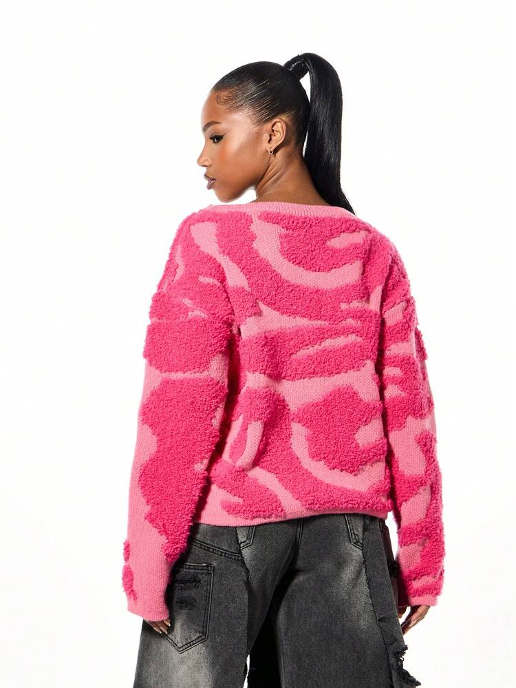 SUMWON WOMEN Textured Cropped Jumper With Abstract Pattern