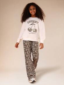 SUMWON Conjunto de sudadera con capucha y pantalón de estampado de cerezas y leopardo para niñas preadolescentes, de manga larga y uso casual en el hogar - Blanco - Ver 1
