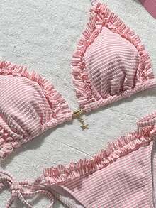 Swim Mod مجموعة بكيني نسائية من قماش الجاكار مع تصميم أزهار وتطريز دانتيل وزخارف معدنية، مناسبة للربيع والصيف