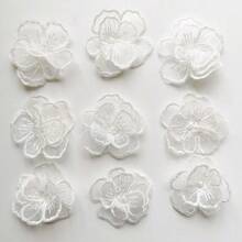 10片金色和白色小花瓣婚纱礼服缝制贴片，服装装饰