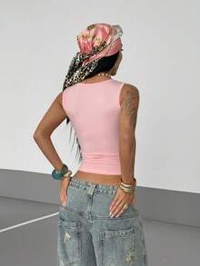 StreetHx 女式黑色百搭通勤 U 领银色英文字母印花街头风修身吊带背心，春夏 - 粉色 - 查看 2