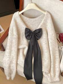 SHEIN Áo len dệt kim cổ chữ V tay dài cỡ lớn có nơ cho nữ, thoải mái và vừa vặn - Màu be - Xem 1