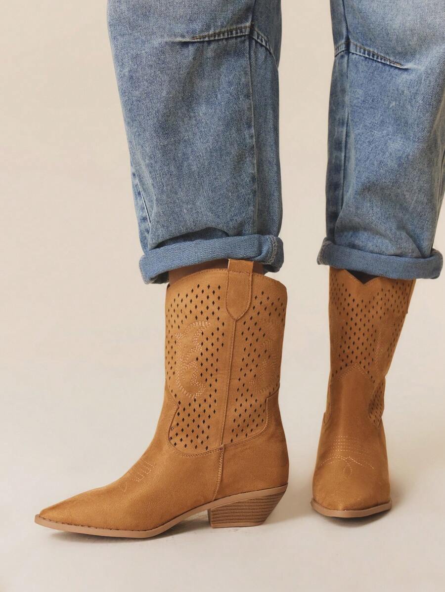 Styleloop Retro Western Style Chunky Heel Women Ankle Boots - Brown - View 1