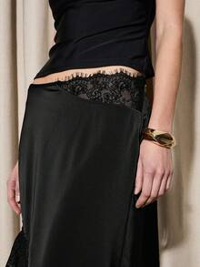 AiiRZ 优雅缎面中长裙，带蕾丝边，适合晚会和正式场合 - 黑色 - 查看 4