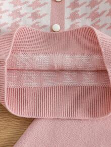 SHEIN 女婴优雅千鸟格开衫和针织裤套装，适合派对、外出和日常穿着，秋冬季保暖两件套，女婴春秋两件套冬季针织套装，女婴保暖套装，女婴毛衣两件套冬季针织套装，女婴针织两件套，秋冬季女婴毛衣两件套冬季针织套装。 - 粉色 - 查看 9