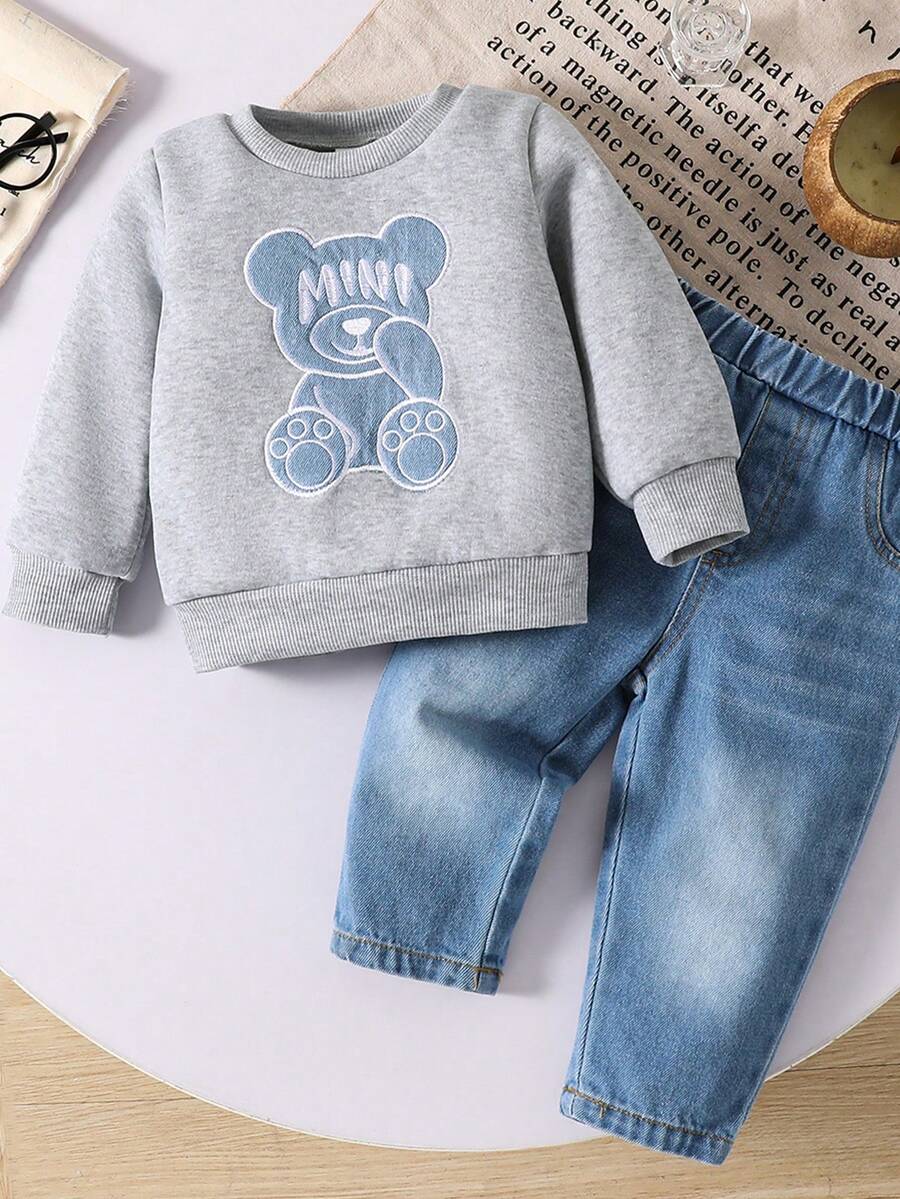 SHEIN 男婴保暖内衬圆领卫衣牛仔裤套装（2件套），可爱小熊刺绣，舒适百搭，秋冬季基础休闲服饰，适合室内、室外、日常穿着、运动、玩耍、派对、拍照、度假、返校、街头风、慢跑、运动服、万圣节等场合。 - 淺灰色 - 查看 1