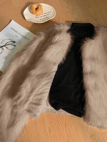 SHEIN Privé 秋冬大码女式仿皮草无领夹克 - 卡其色 - 查看 12