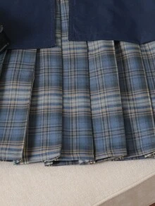 SHEIN 1 套时尚少女春秋学院风撞色领长袖 T 恤夹克 + 褶皱经典格子裙套装，适合旅行、上学、户外、刺绣设计、休闲日常穿着 - 彩色 - 查看 6