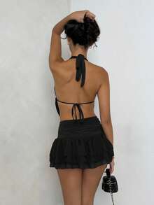 SHEIN Glamour 2 件套黑色露背性感 V 领露背无袖不对称迷你裙套装，秋冬服装，节日派对狂欢套装，街头服饰，女士俱乐部套装，约会之夜套装，女士生日套装，高雅气质，派对必备，万圣节套装，圣诞节套装，复古风格，都市舒适，街头风格，缎面毕业礼服，露背上衣套装 - 黑色 - 查看 2